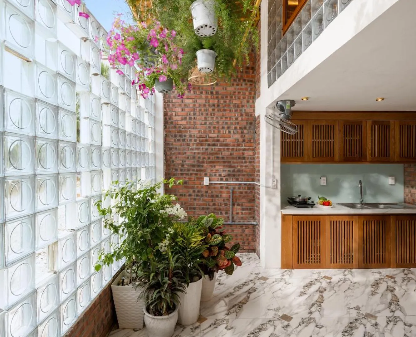 ベッド・アンド・ブレックファスト Hoi An Golden Bamboo An Bang Beach Villa & Spa