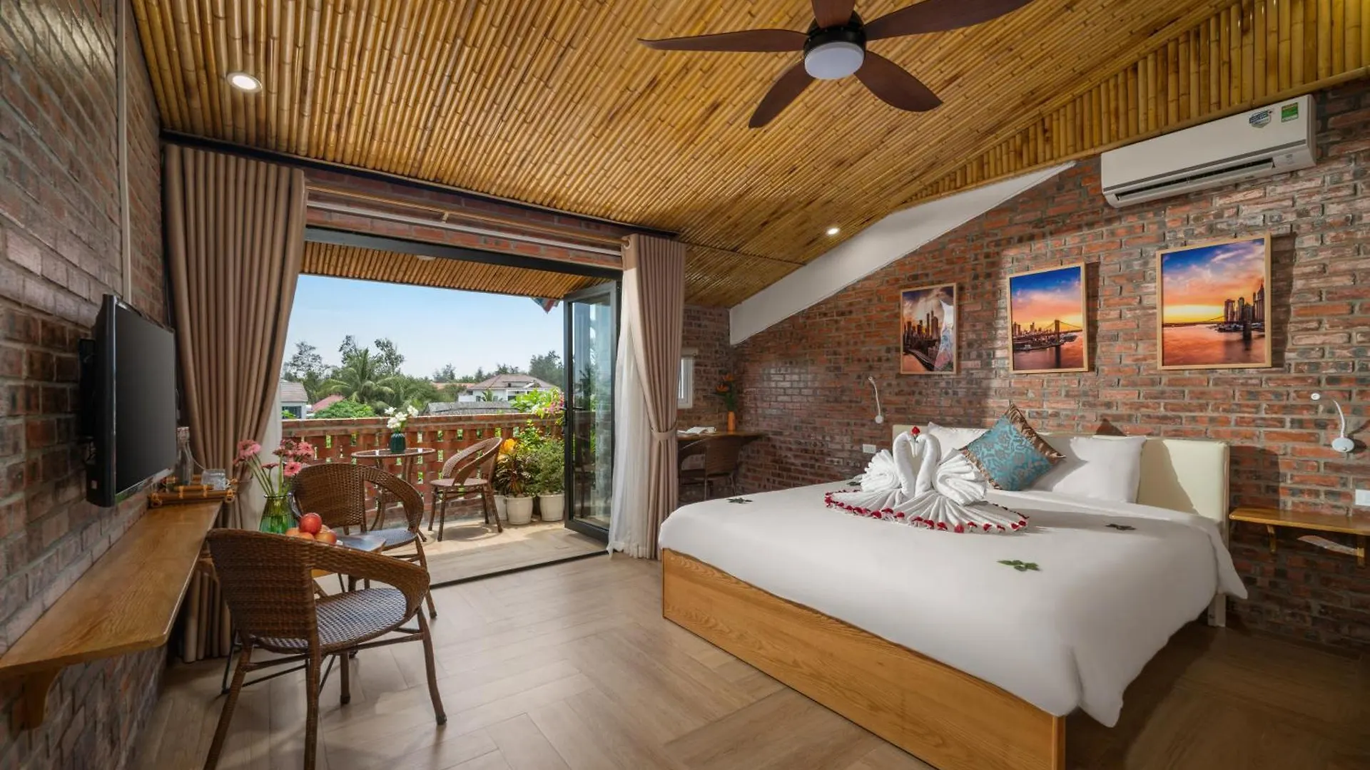 Hoi An Golden Bamboo An Bang Beach Villa & Spa